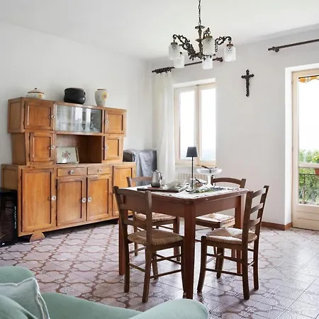 Casa Pianezzo Holiday home Dogliani