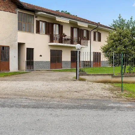 Holiday home Casa Pianezzo Dogliani
