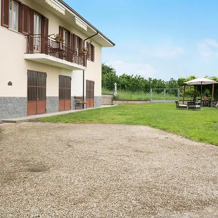 Holiday home Casa Pianezzo Dogliani